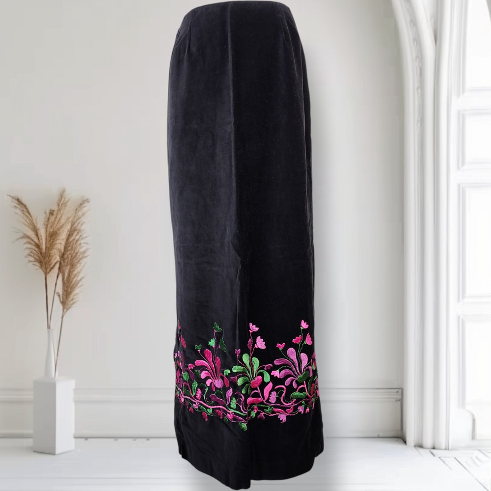Vintage 70s Velvet Maxi Skirt Black Pink Floral Border Print Boho Festival 8